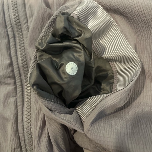 Lululemon nonstop bomber Reversible grey jacket size 6 gray zip up coat medium - Picture 10 of 12